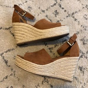 Universal Thread espadrille wedges
